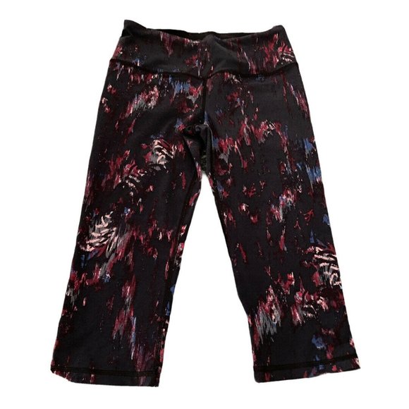 Victoria Secret Sport Knockout Capri Yoga Pants - Picture 9 of 9